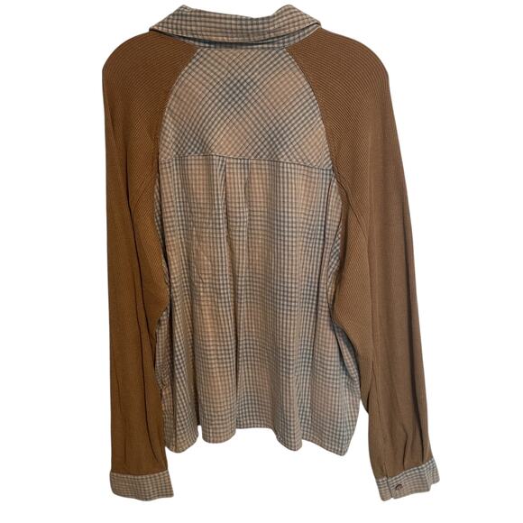 Waffle Sleeve Plaid Button-Up Top in Tan and Light Blue - Picture 5 of 11